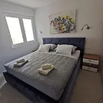 Apartment Lux